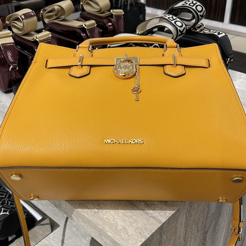 MICHAEL KORS HAMILTON MEDIUM SATCHEL
COLOR: GOLDEN ROD
NWT - Picture 7 of 16